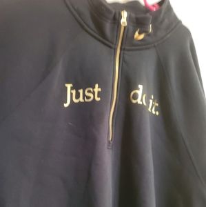 Nike pullover plus size